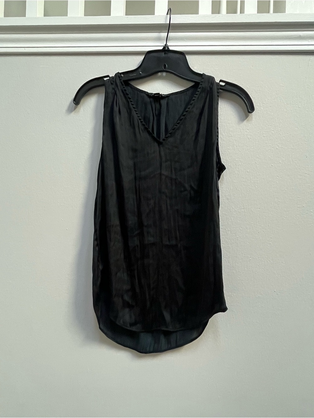 Banana Republic Black Sleeveless V-Neck Tank